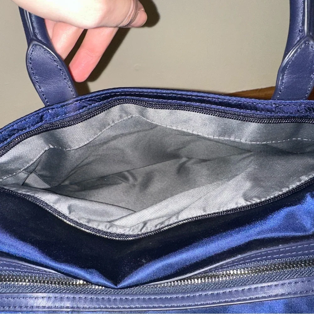 Tumi Navy Blue Travel Bag - Picture 8 of 13